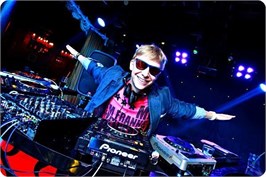 DJ - профессиональный диджей на праздник Х18А9