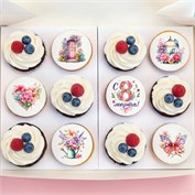 {{productViewItem.photos[photoViewList.activeNavIndex].Alt || productViewItem.photos[photoViewList.activeNavIndex].Description || 'Сладкий сюрприз - капкейки или пирожные макарун на заказ'}}