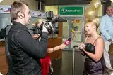 8 марта в офисе: праздничная фотозона на заказ + фотосессия с фотографом 8МАРТА7