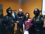 Розыгрыш с ОМОНОМ, спецназом на праздник ОМОН
