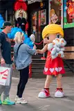 Ростовые костюмы LOVE IS - мальчик и девочка - в аренду LOVEISRENT